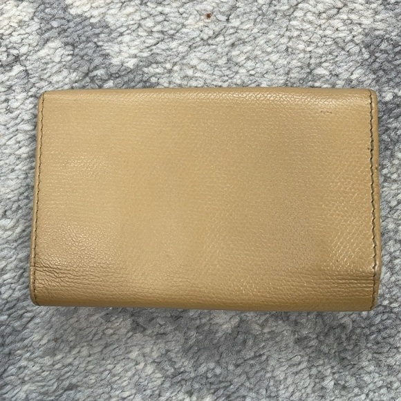 Chanel Interlocking CC Medallion Leather Keyholder Case Trifold Beige - Picture 6 of 17